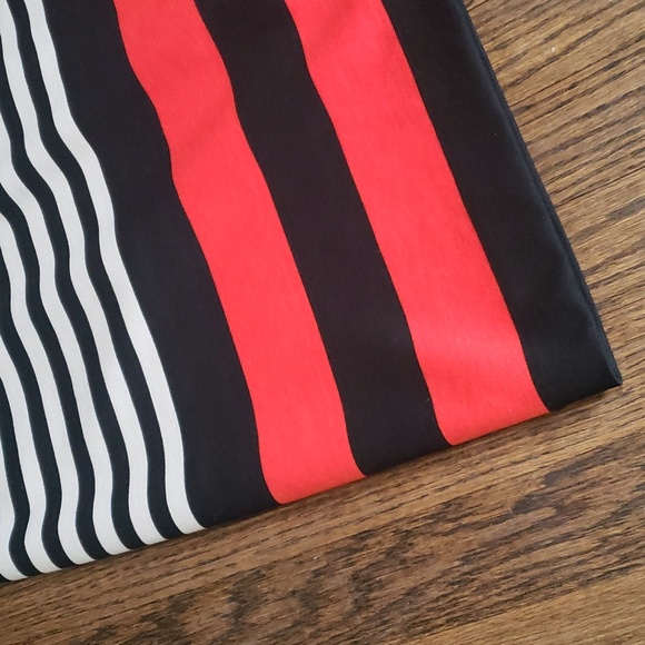 🌟HOST PICK🌟 Calvin Klein Sleeveless Stripe Dress - Picture 2 of 10